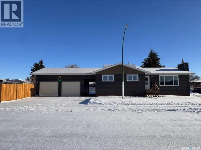 415 3rd AVENUE W, Biggar, Saskatchewan S0K0M0