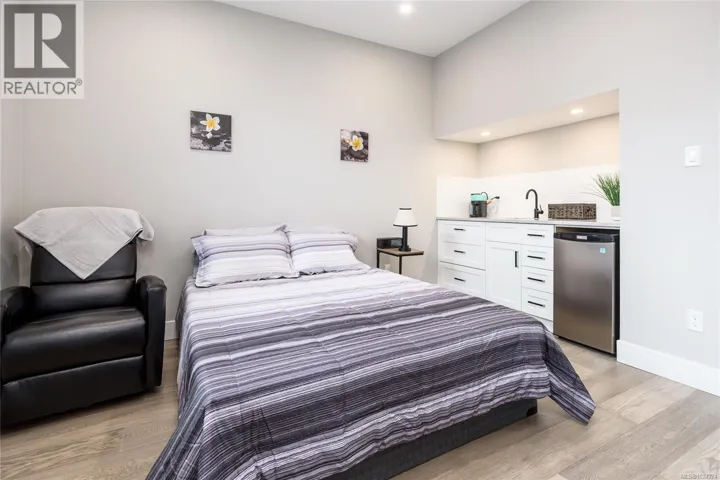 635 5th St, Courtenay, British Columbia V9N1K5