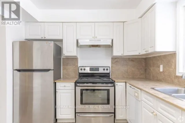 29 - 414 STONE ROAD, Guelph (Clairfields/Hanlon Business Park), Ontario N1G3E1