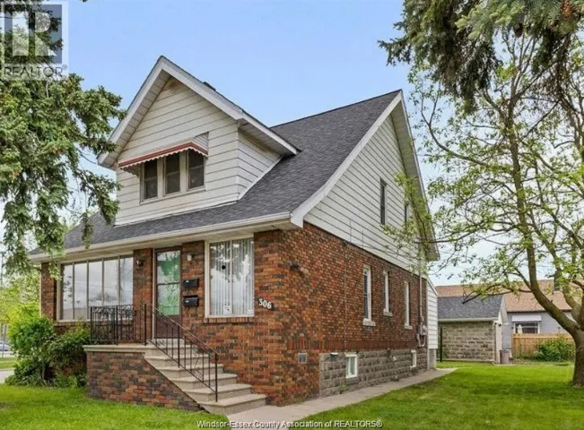 306 FOCH, Windsor, Ontario N8X2V9