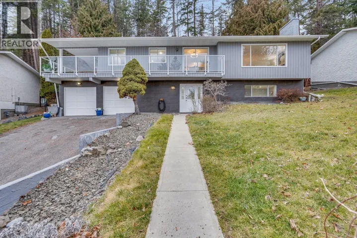 1576 Scott Crescent, West Kelowna, British Columbia V1Z2Y2