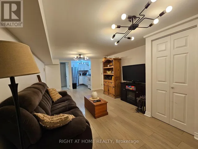 501 ORTONO AVENUE, Oshawa (Lakeview), Ontario L1H3L7