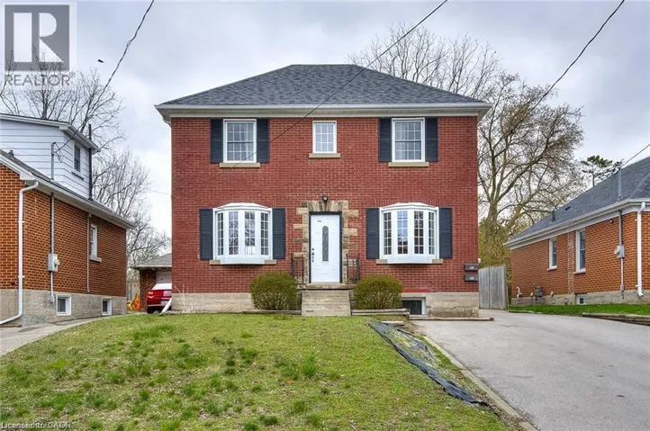 40 BRUNSWICK Avenue Unit# B, Kitchener, Ontario N2H4E8