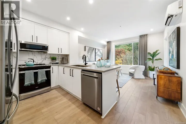 309 1371 Goldstream Ave, Langford, British Columbia V9B7B7