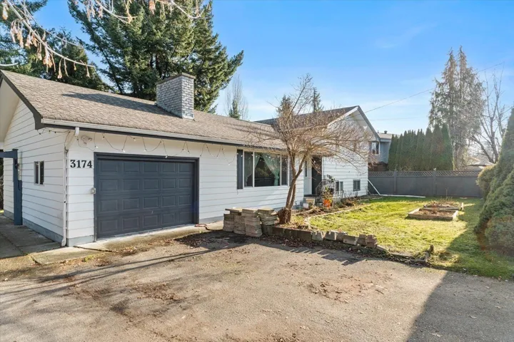 3174 268 STREET, Langley, British Columbia V4W3E4