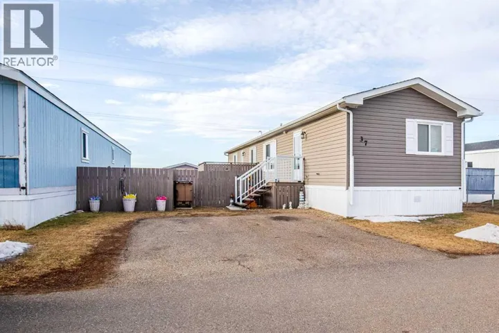 37 Maple Drive, Brooks, Alberta T1R1J2