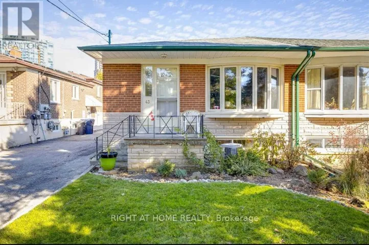 43 LINELLE STREET, Toronto (Lansing-Westgate), Ontario M2N2J4