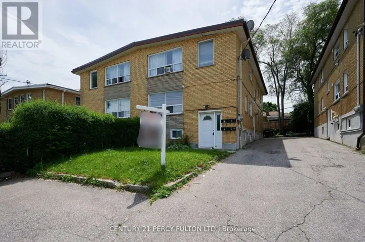 2961 LAWRENCE AVENUE E, Toronto (Bendale), Ontario M1P2V6