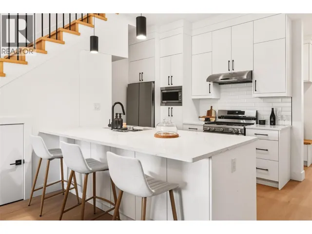 194 Maple Place Unit# 4, Oliver, British Columbia V0H1T9