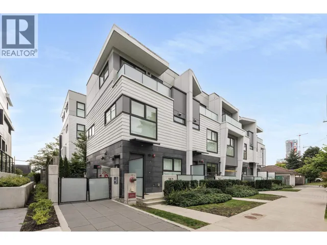 138 W WOODSTOCK AVENUE, Vancouver, British Columbia V5Y0N1