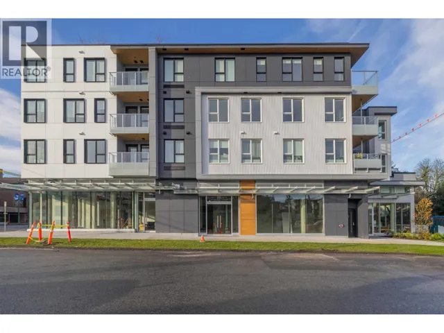 520 2471 ST GEORGE STREET, Vancouver, British Columbia V5T0L8