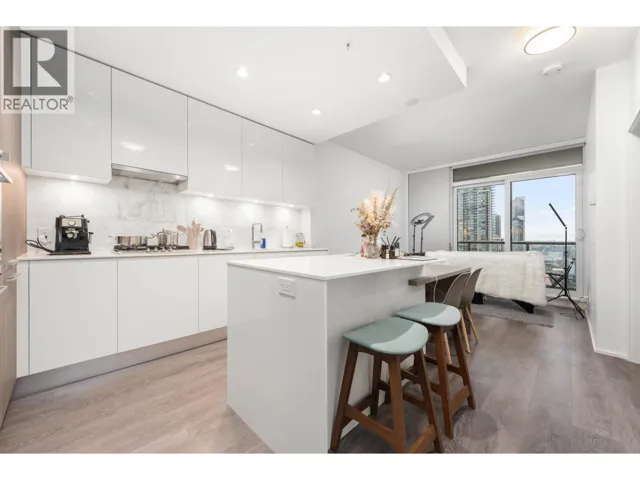 1907 1955 ALPHA WAY, Burnaby, British Columbia V5C0K6