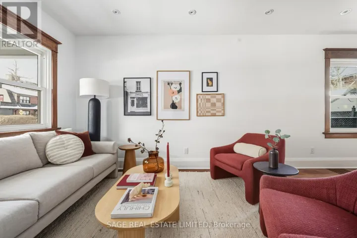 193 GAINSBOROUGH ROAD, Toronto (Woodbine Corridor), Ontario M4L3C5