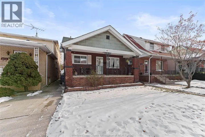 1366 Moy AVENUE, Windsor, Ontario N8X4S6