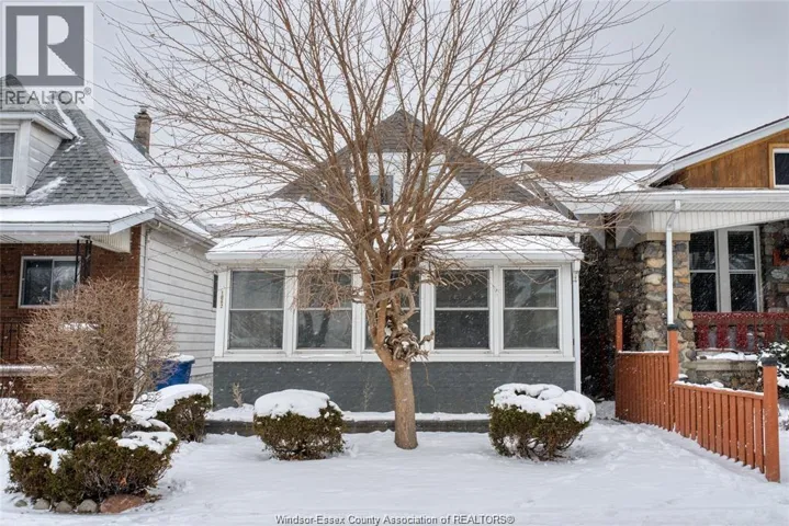 1062 HOWARD AVENUE, Windsor, Ontario N9A1S7