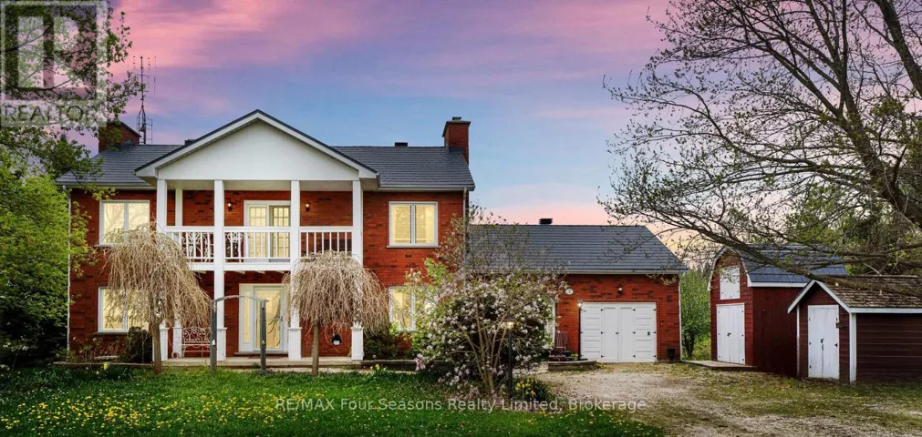 Welcome to 3 Sydenham Trail East, Duntroon