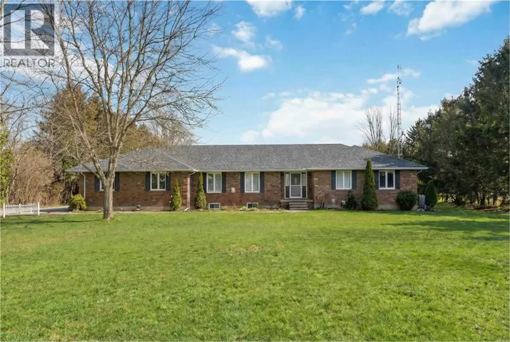 5386 MANDAUMIN ROAD, Plympton-Wyoming, Ontario N7T7H3