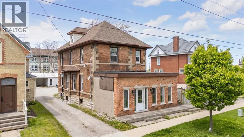 169 CHRISTINA STREET South, Sarnia, Ontario N7T2M9