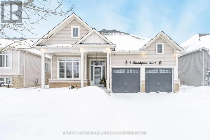 9 BROADPOINT STREET, Wasaga Beach, Ontario L9Z3B8