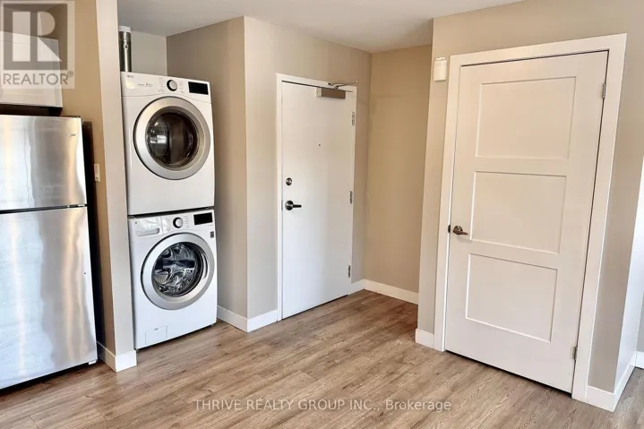 203 - 1277 COMMISSIONERS ROAD W, London South (South B), Ontario N6K1C9