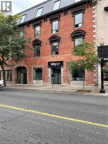 94 KING Street W, Dundas, Ontario L9H1T9