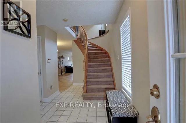 40 YELLOW BRICK ROAD, Brampton (Brampton North), Ontario L6V4K9