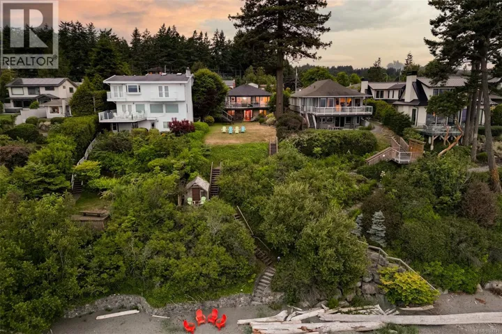 5299 Parker Ave, Saanich, British Columbia V8Y2N1