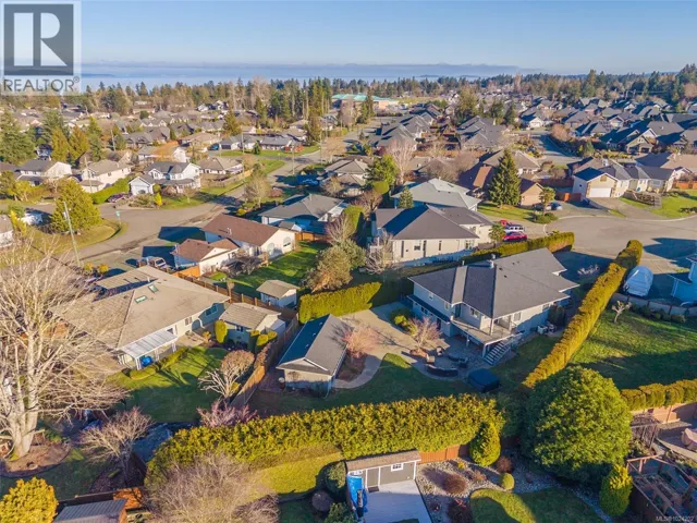 1112 Aery View Way, Parksville, British Columbia V9P2N9