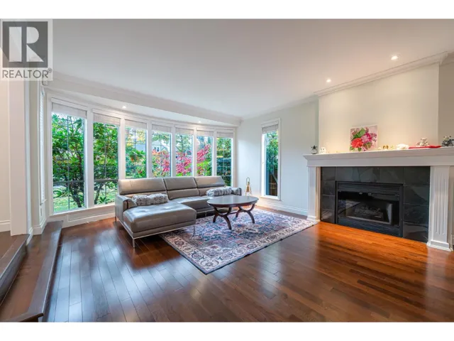 4570 W 13TH AVENUE, Vancouver, British Columbia V6R2V4