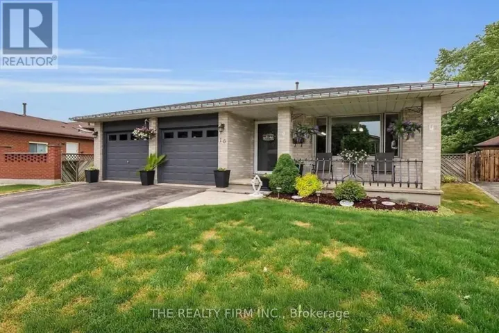 16 CLASSIC CRESCENT, London East (East P), Ontario N5W5T8
