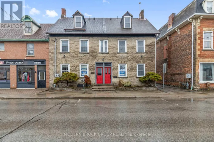 33 PERTH STREET, Brockville, Ontario K6V5C3