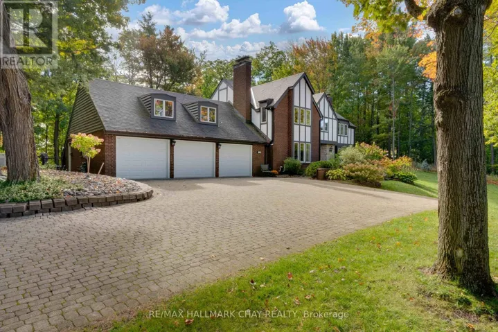 11 PARK TRAIL, Springwater (Midhurst), Ontario L9X0L3