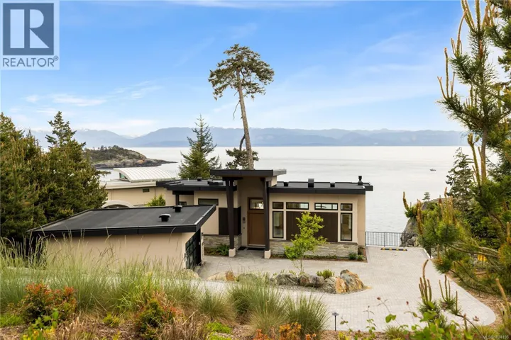 7510 Ocean Park Pl, Sooke, British Columbia V9Z1L8