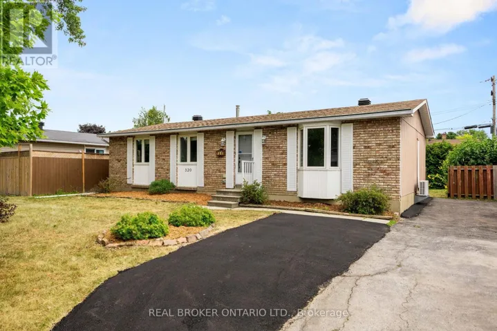 B - 320 REYNOLDS DRIVE, Ottawa, Ontario K1E1T2