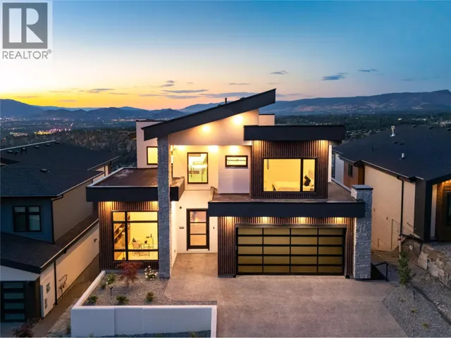 1016 EMSLIE Street, Kelowna, British Columbia V1W0C3