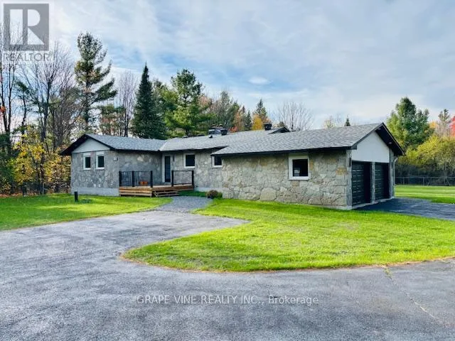 135 MANION ROAD, Ottawa, Ontario K0A1L0