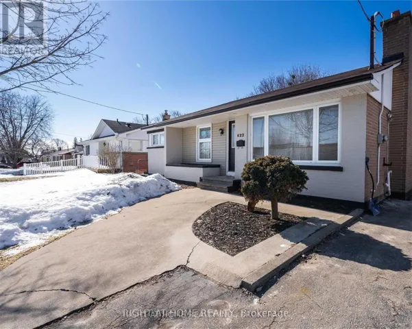 622 FERNHILL BOULEVARD, Oshawa (McLaughlin), Ontario L1J5J8