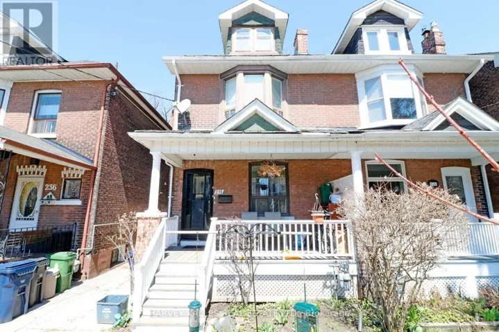 LOWER - 238 STRATHMORE BOULEVARD, Toronto (Danforth), Ontario M4J1P6