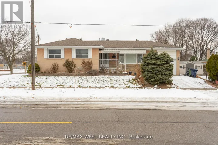 MAIN - 28 PARAGON ROAD, Toronto (Kingsview Village-The Westway), Ontario M9R1J5