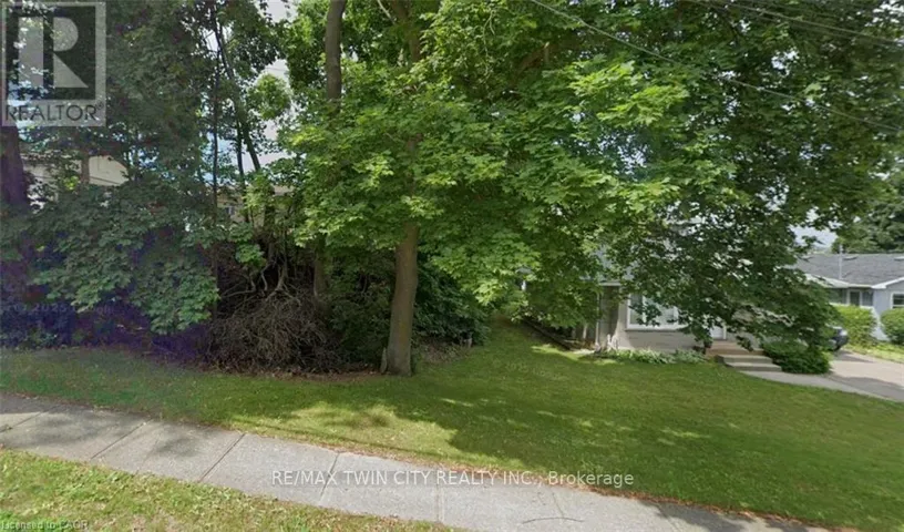 14 WEAVER STREET S, Cambridge, Ontario N3C1V8