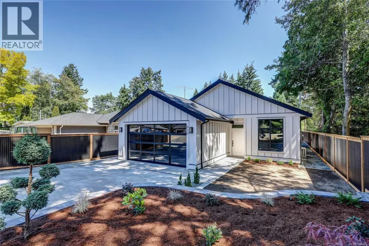 430 Craig St, Parksville, British Columbia V9P1L2