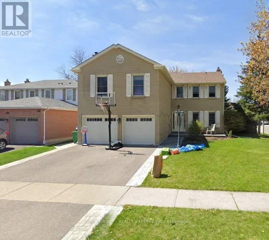 10 NEWCASTLE CRESCENT, Brampton (Westgate), Ontario L6S3Y8