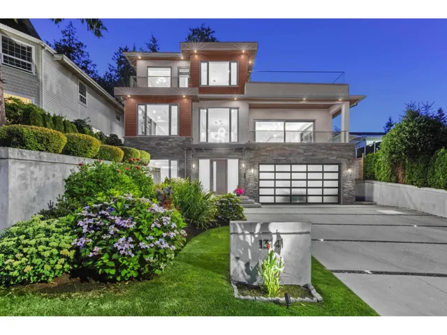 13141 MARINE DRIVE, Surrey, British Columbia V4A1E6