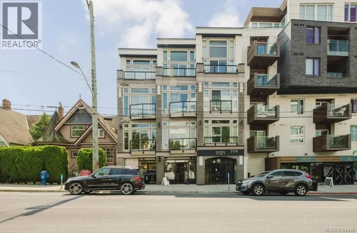 305 1121 Fort St, Victoria, British Columbia V8V3K9