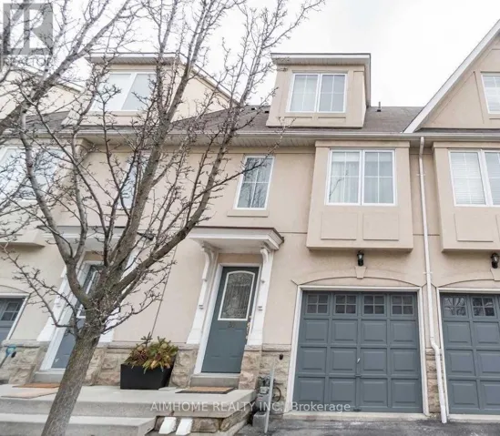 30 - 800 DUNDAS STREET W, Mississauga (Erindale), Ontario L5C4S9