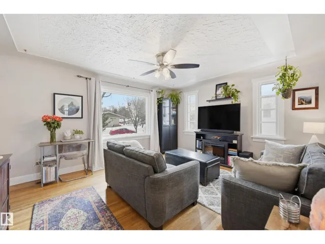 12408 89 ST NW, Edmonton, Alberta T5B3W9