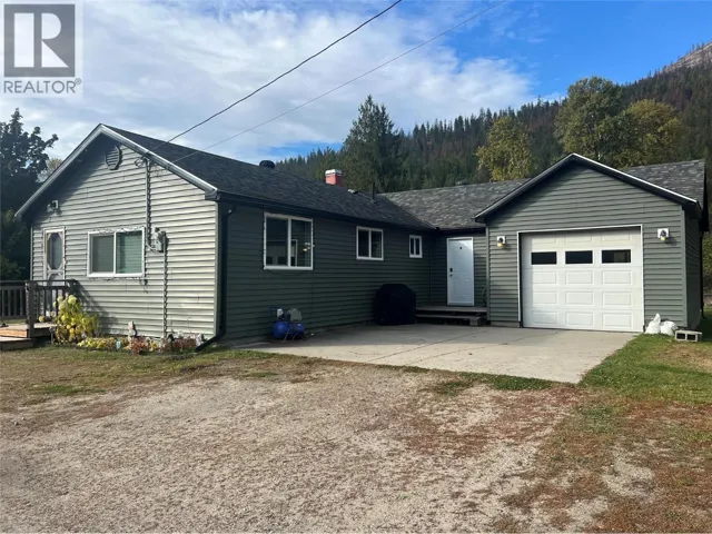 515 Main Street, Slocan, British Columbia V0G2C0