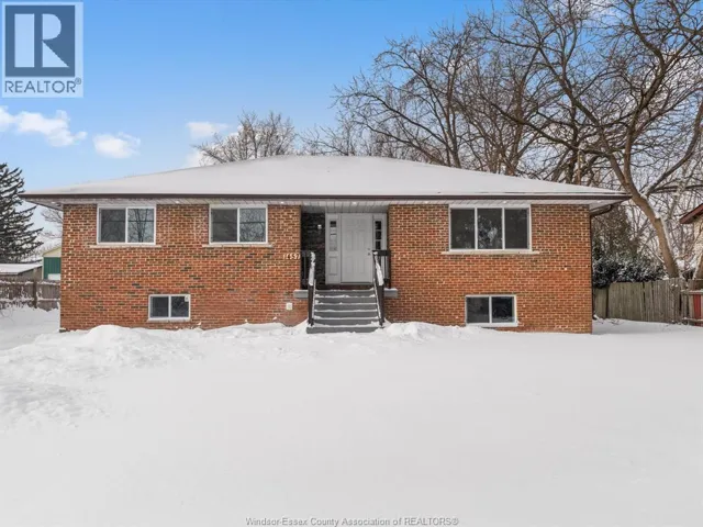 1457 S CAMERON BOULEVARD, Windsor, Ontario N9B3C8