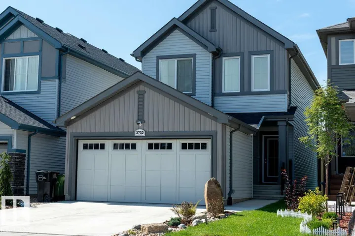 3732 214 ST NW, Edmonton, Alberta T6M1S4
