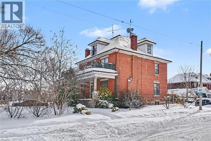 1316 E KING Street E, Hamilton, Ontario L8M1H3